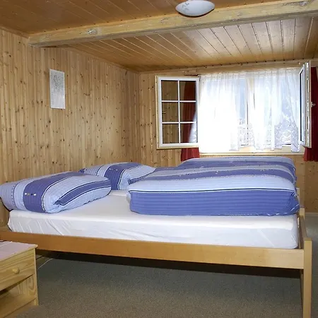 Ferienhaus Rueun Andest